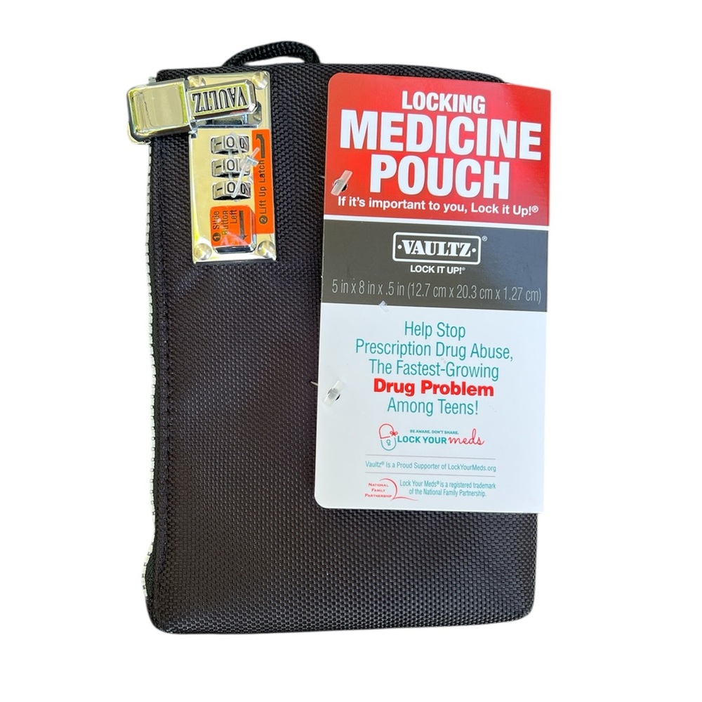Vaultz Brand | Locking Medicine
Pouch | 5" X 8" X.5" | Black Locking pouch. NEW